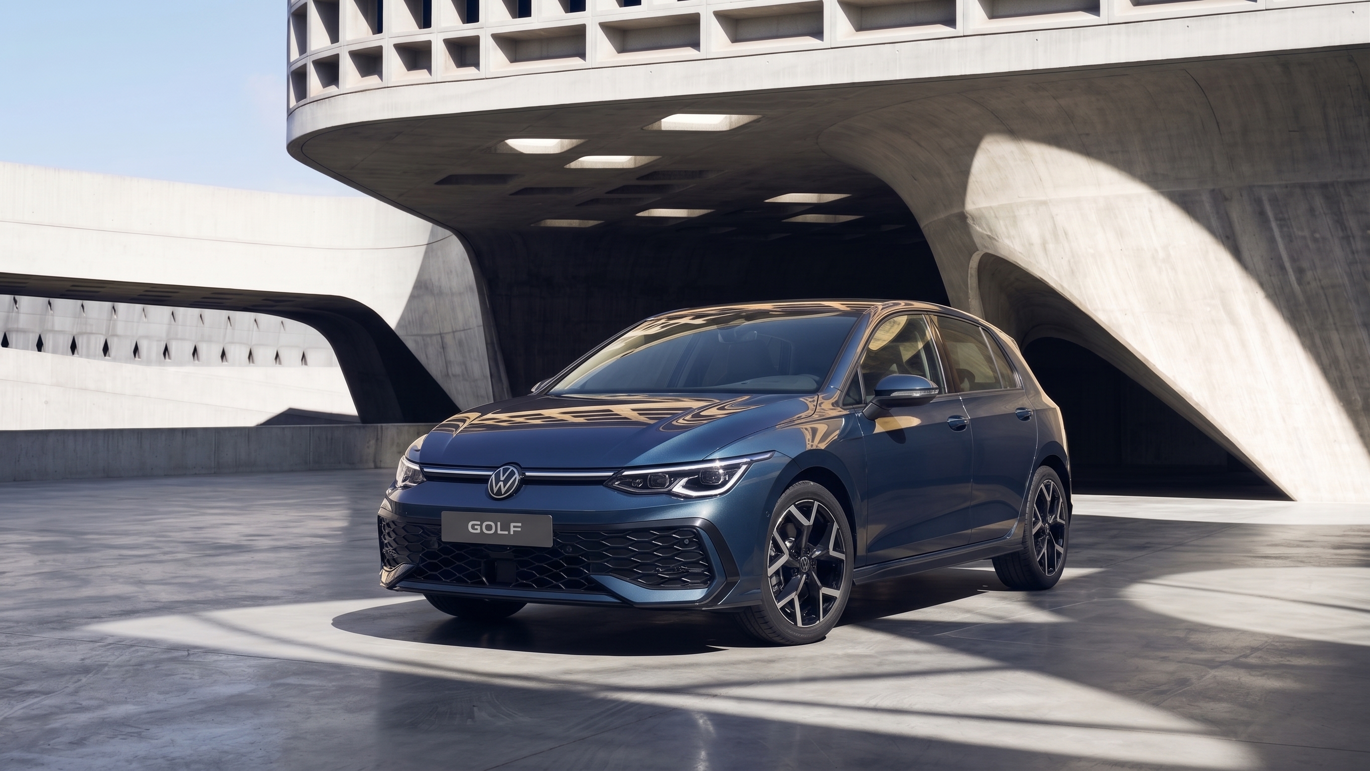Volkswagen Golf R-Line IQ.DRIVE